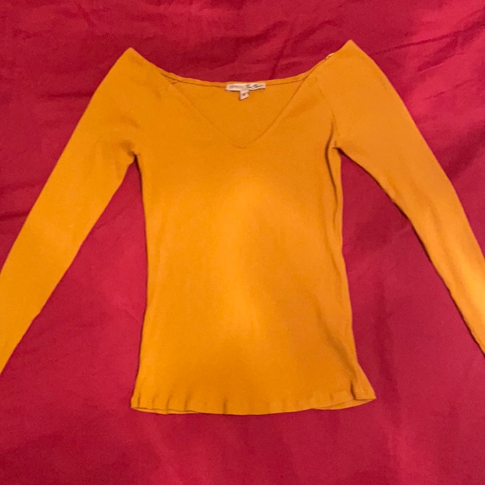 Mustard yellow long sleeve top